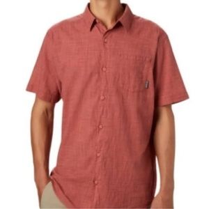NWT Columbia Mens Under Exposure YD Short Sleeve Shirt Medium City Rust